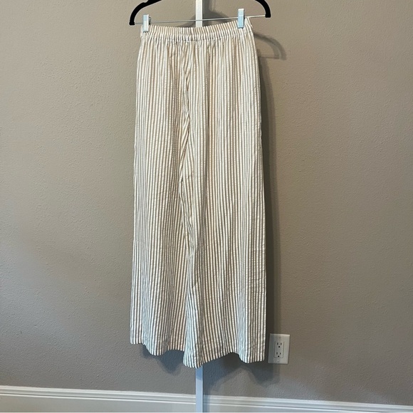 Sincerely Jules Beige and White Striped Pants - Picture 4 of 4